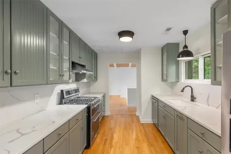 905 Cold Mountain Road Lake Toxaway NC 28747