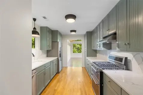 905 Cold Mountain Road Lake Toxaway NC 28747