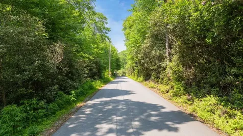 30/31 Sherwood Forest Road Highlands NC 28741