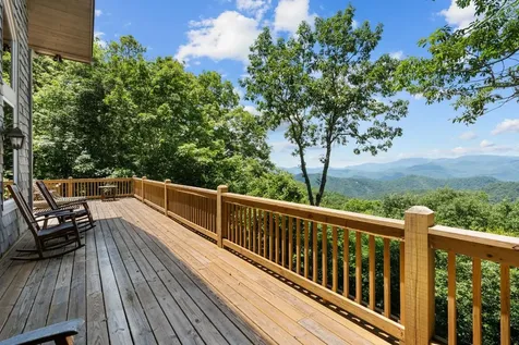 700 Silly Ridge Scaly Mountain NC 28775