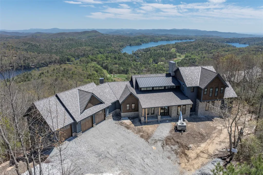 341 Mills Creek Point Lake Toxaway NC 28747