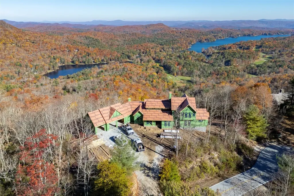 341 Mills Creek Point Lake Toxaway NC 28747