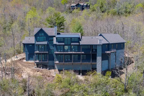341 Mills Creek Point Lake Toxaway NC 28747