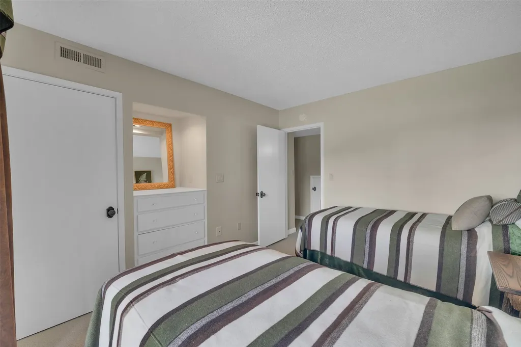 55 Toxaway Shores Lake Toxaway NC 28747