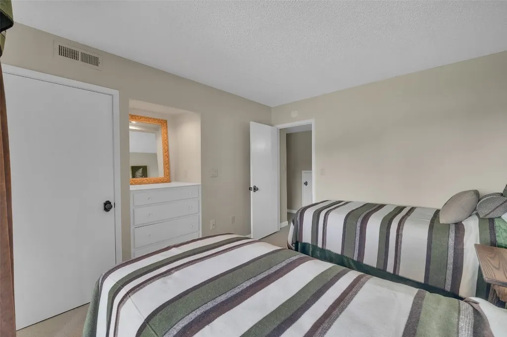 55 Toxaway Shores Lake Toxaway NC 28747