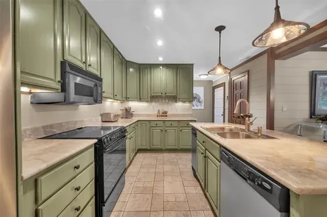 55 Toxaway Shores Lake Toxaway NC 28747