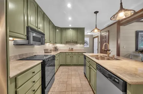 55 Toxaway Shores Lake Toxaway NC 28747