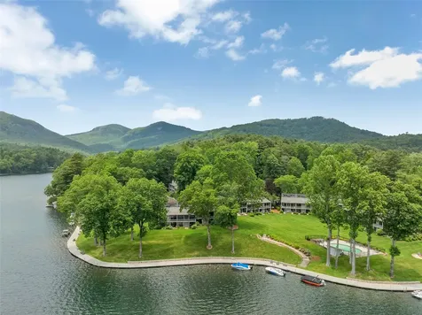 55 Toxaway Shores Lake Toxaway NC 28747