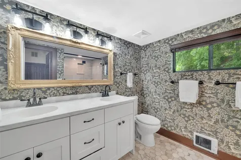 55 Toxaway Shores Lake Toxaway NC 28747