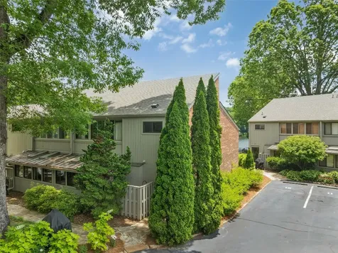 55 Toxaway Shores Lake Toxaway NC 28747