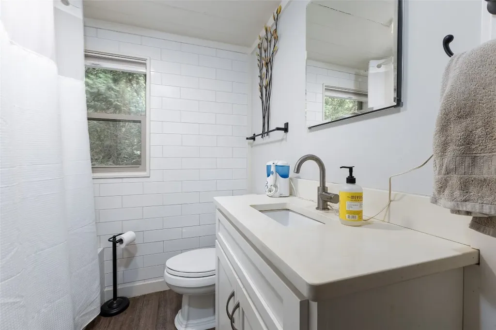 143 Old Transylvania Turnpike Sapphire NC 28774