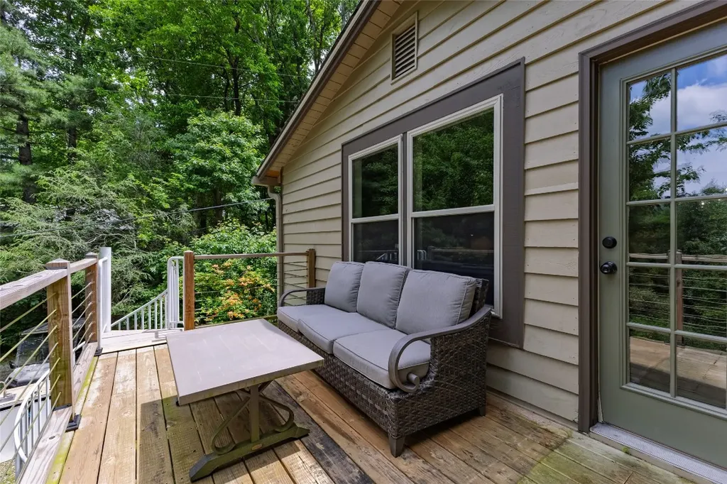 143 Old Transylvania Turnpike Sapphire NC 28774