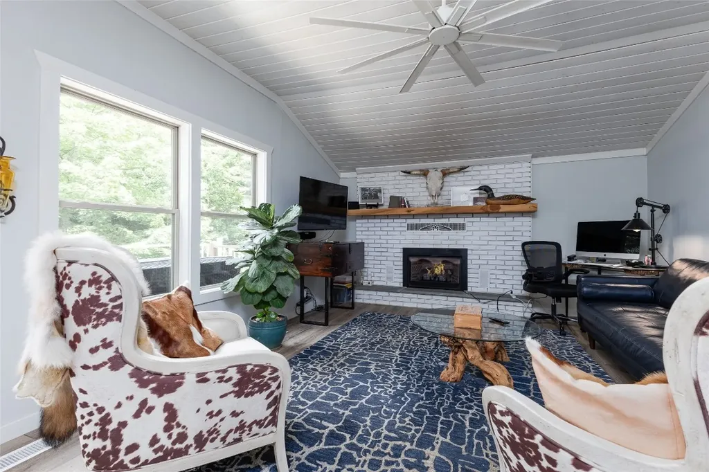 143 Old Transylvania Turnpike Sapphire NC 28774