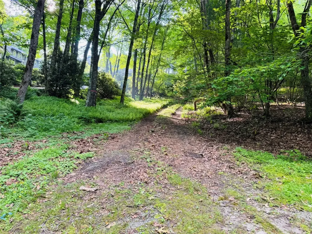 179a SE Hill Road Highlands NC 28741