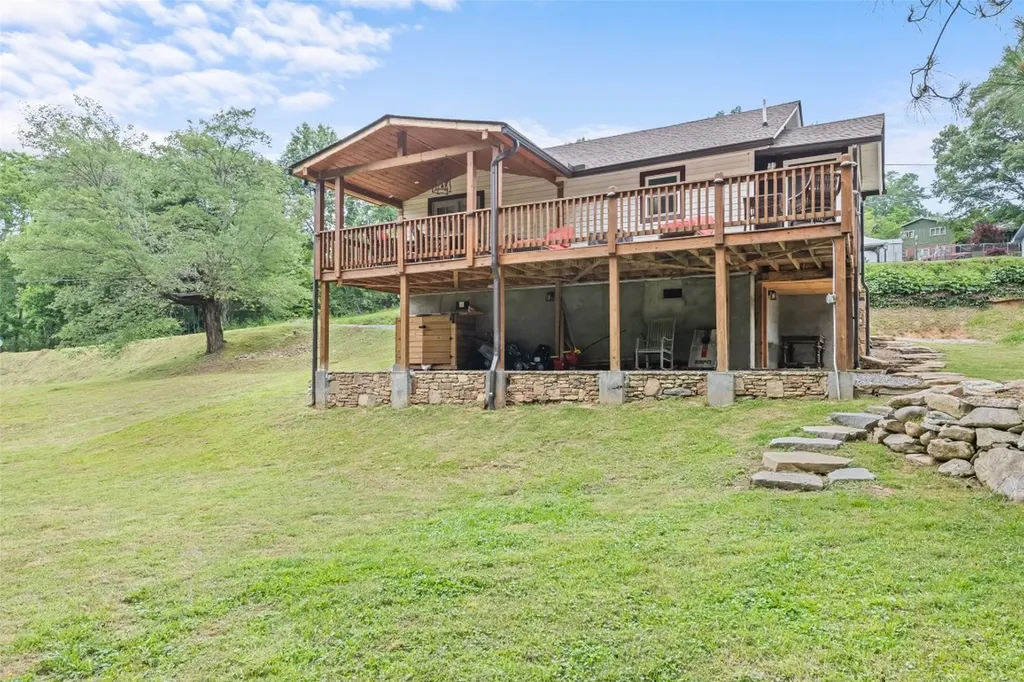 229 Yellow Bird Branch Road Sylva NC 28779