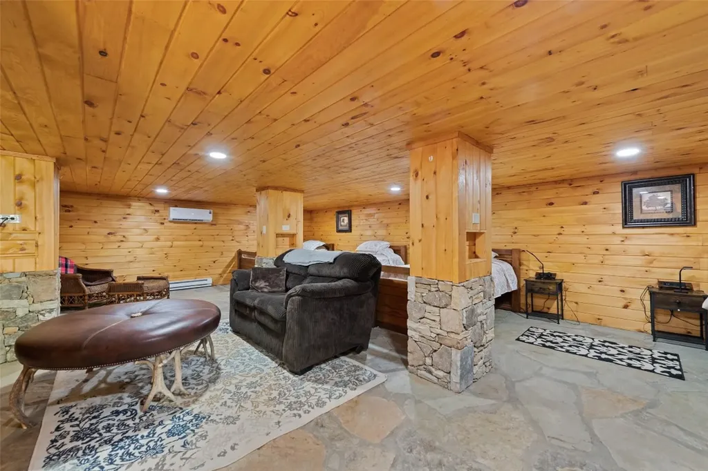 229 Yellow Bird Branch Road Sylva NC 28779