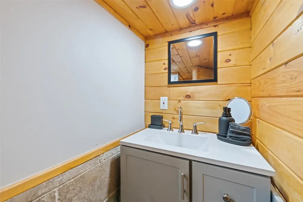 229 Yellow Bird Branch Road Sylva NC 28779