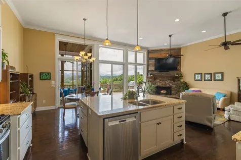 3809 Bryson City Road Franklin NC 28734