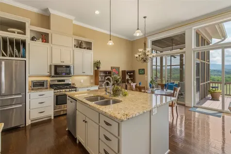 3809 Bryson City Road Franklin NC 28734