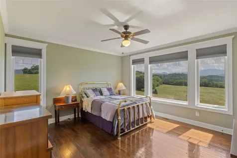 3809 Bryson City Road Franklin NC 28734