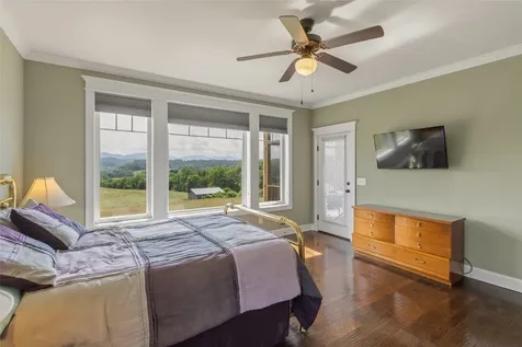 3809 Bryson City Road Franklin NC 28734