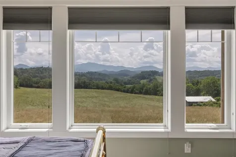 3809 Bryson City Road Franklin NC 28734