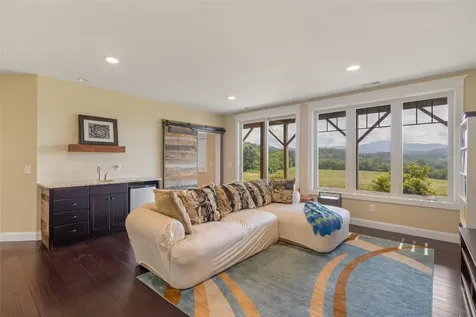 3809 Bryson City Road Franklin NC 28734