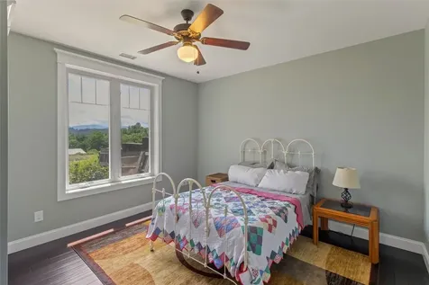 3809 Bryson City Road Franklin NC 28734