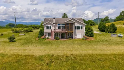 3809 Bryson City Road Franklin NC 28734