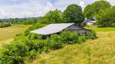 3809 Bryson City Road Franklin NC 28734