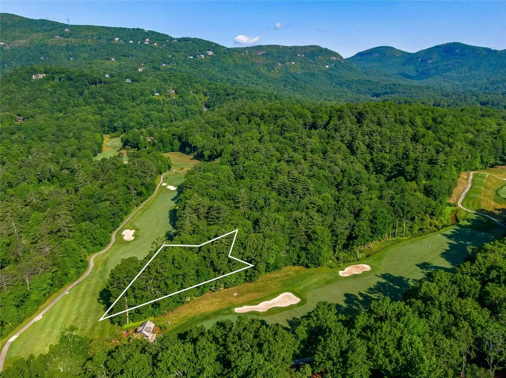 J 34 Cherokee Point Lake Toxaway NC 28747