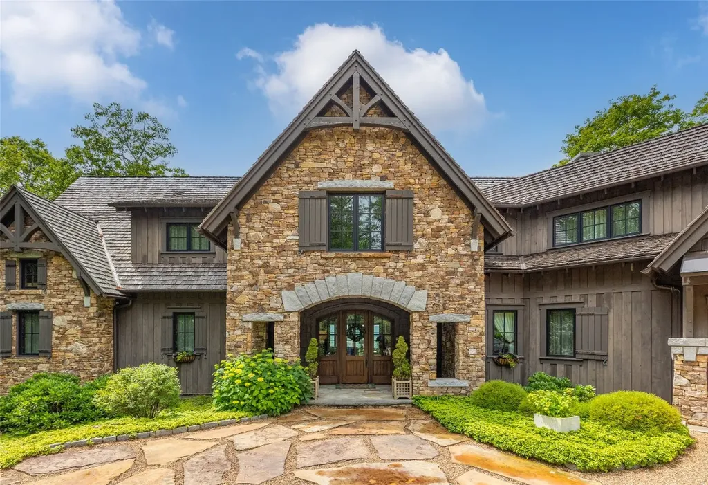 39 Firesong Lane Glenville NC 28736