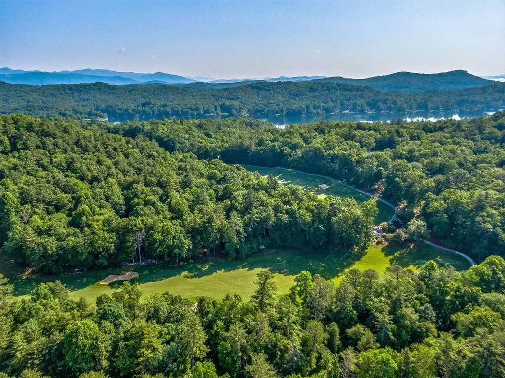 J 35 Cherokee Point Lake Toxaway NC 28747