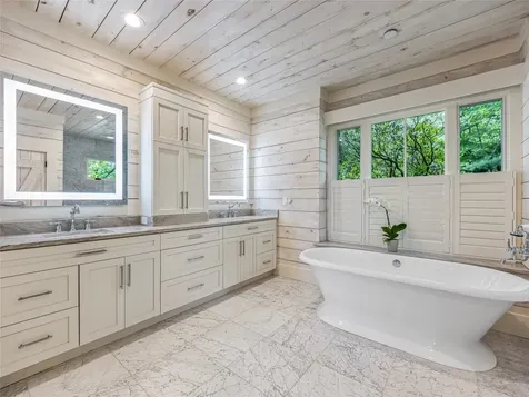 251 Toxaway Court Lake Toxaway NC 28747