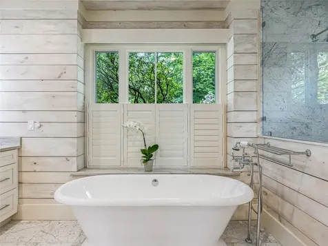 251 Toxaway Court Lake Toxaway NC 28747