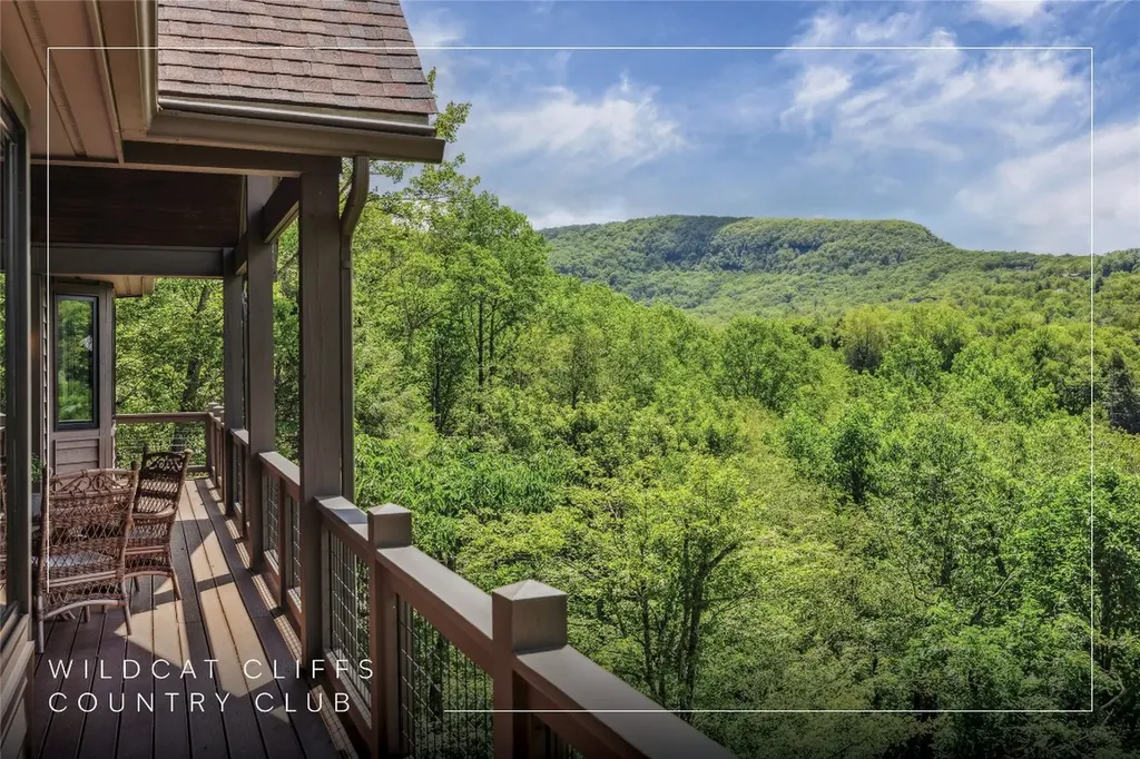 451 Country Club Drive Highlands NC 28741