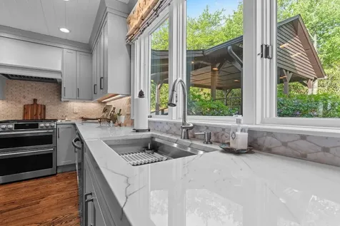 108 W View Way Highlands NC 28741