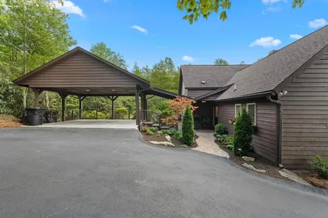 108 W View Way Highlands NC 28741