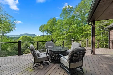 108 W View Way Highlands NC 28741
