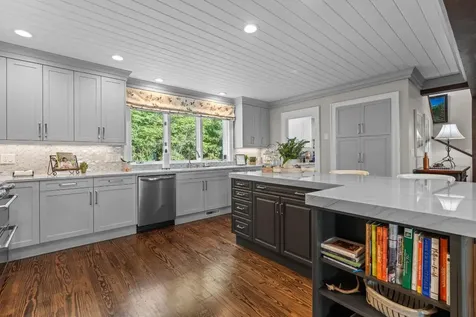 108 W View Way Highlands NC 28741