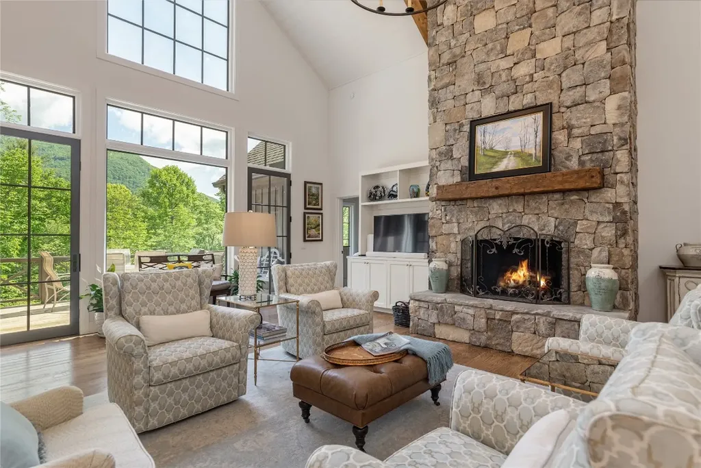 510 Boiling Springs Road Sapphire NC 28774