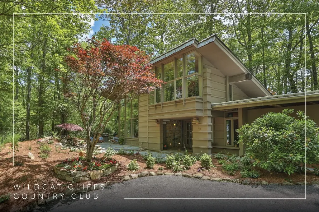 49 Hickory Lane Highlands NC 28741