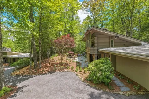49 Hickory Lane Highlands NC 28741