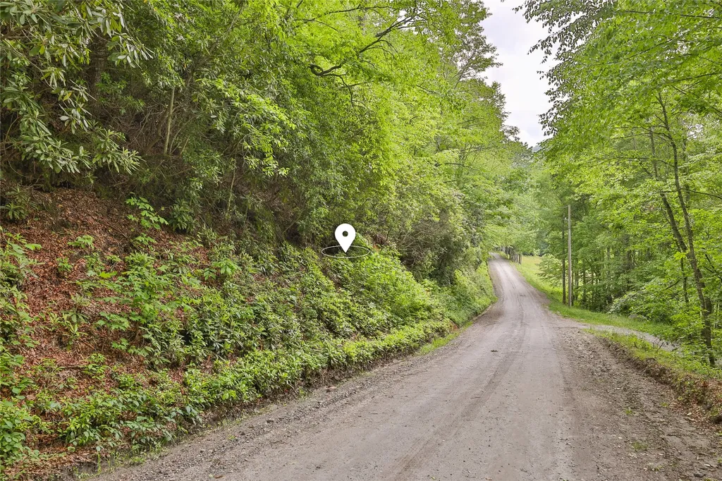 524 White Rock Road Cullowhee NC 28723