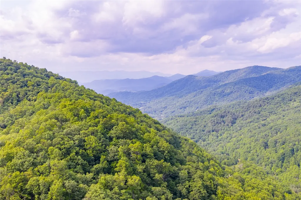 524 White Rock Road Cullowhee NC 28723