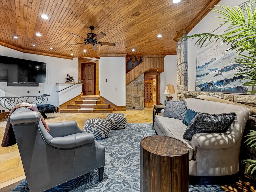 41 Chimney Point Lake Toxaway NC 28747