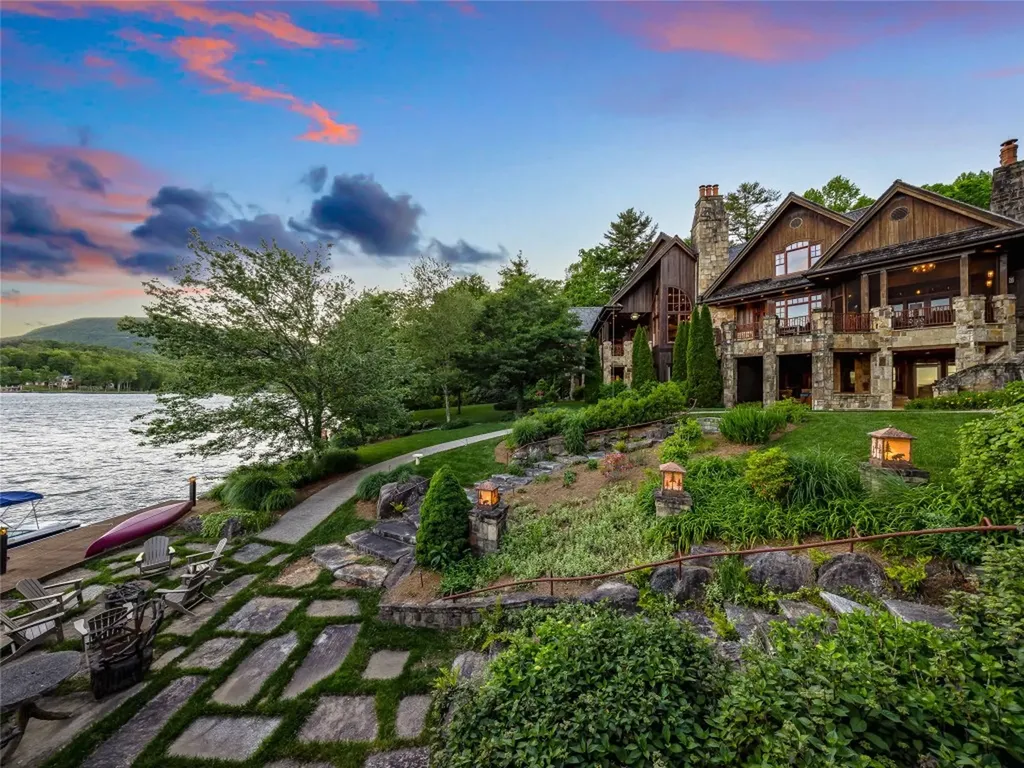 41 Chimney Point Lake Toxaway NC 28747