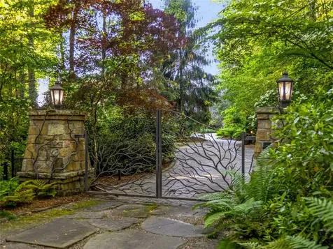 41 Chimney Point Lake Toxaway NC 28747