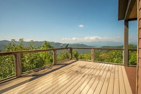 37 Jones Knob Road Franklin NC 28734