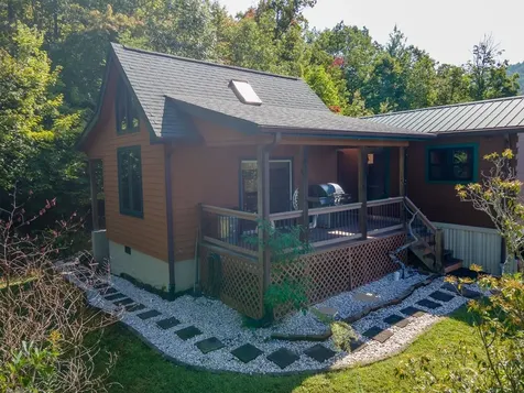 37 Jones Knob Road Franklin NC 28734